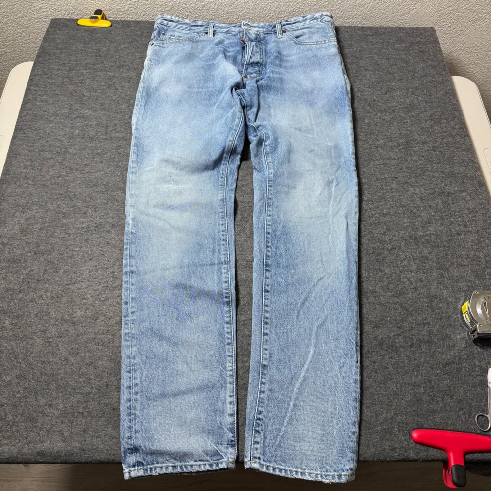 Dsquared2 Mens Light Wash Straight Leg Denim Jeans Made in Italy IT 54 (37x34)